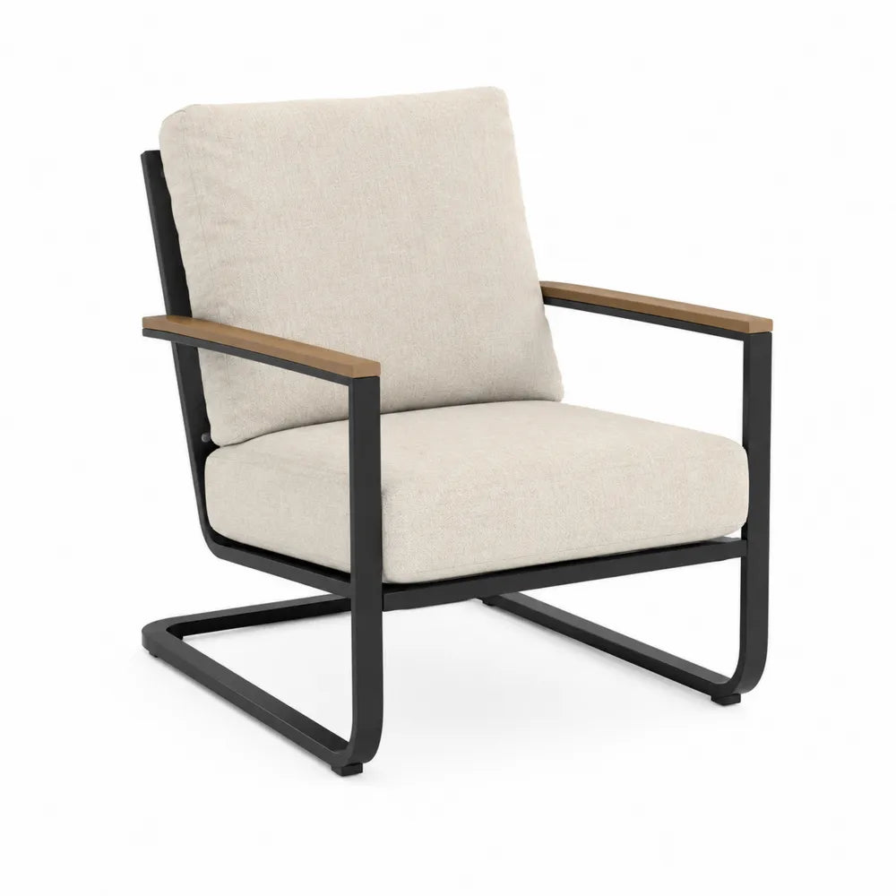 Poltrona da esterno in tessuto beige con struttura in acciaio nero e braccioli in legno 75 x 80 x 80 cm seduta imbottita